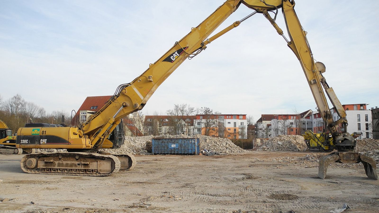 top-10-excavator-manufacturers