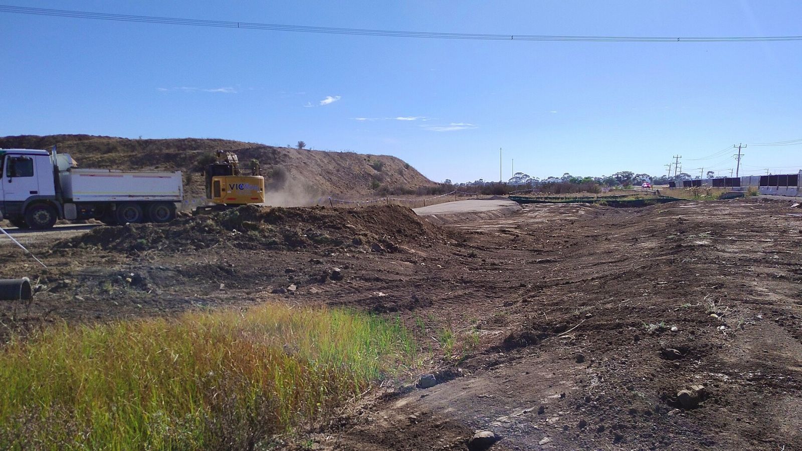 how-a-hydraulic-excavator-works