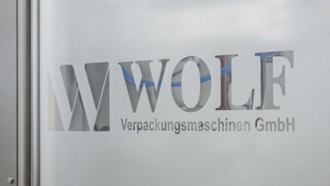 packagingmanufactuer-wolfpackaging